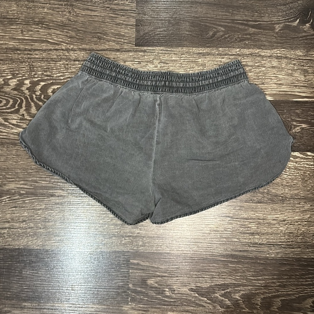 Hollister Women's Gray Casual Shorts size small - Picture 2 of 5